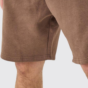 Shorts de sport en coton biologique pour hommes, taille mi-haute, avec cordon de serrage, couleur unie, logo personnalisé, style décontracté, vente en gros - Product Image 6