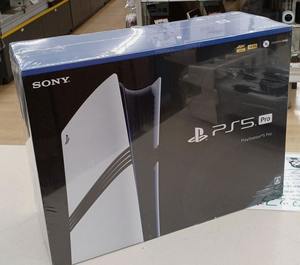 เครื่องเล่นเกม Sony PS5 Pro 2TB รุ่นใหม่ พร้อมเกมฟรี 10 เกม และคอนโทรลเลอร์ 2 ตัว จัดส่งฟรีทั่วโลก - Product Image 2