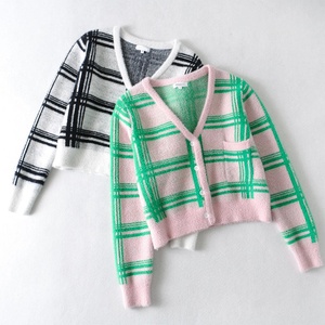 Manteau de sororité pour femmes, taille unique, rose et vert, contrastant, style transfrontalier, pour la fraternité et la solidarité - Product Image 1