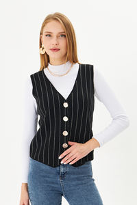 Gilet tricoté rayé à col en V décontracté pour femmes avec tissu d'usure extérieur à boutons - Product Image 5