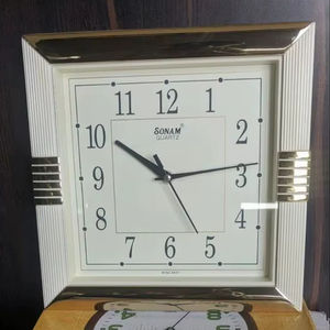 Horloge murale analogique noire simple 4457 en plastique carré blanc, bureau, maison, hôtel, restaurant, qualité supérieure, multi-usages - Product Image 6