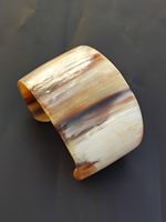 Bracelet manchette large en corne de buffle polie, pierre naturelle biologique, personnalisable avec logo, bijoux de mode modernes et écologiques