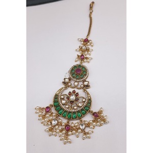 Pendientes Kundan de Moissanita Étnicos Chapados en Oro de Alta Calidad para Mujer, Ideales para Bodas y Aniversarios, con Brillos Impresionantes RSRD-170 - Product Image 1