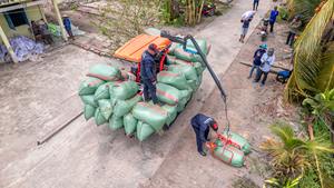 Offre Spéciale HOGICO HG-80VN/PLUS 80HP 4WD camion sur chenilles agricole transporteur agricole robuste pour rizières moteur boueux - Product Image 4