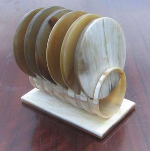 Sous-verres carrés classiques en véritable corne de buffle, élégants et de haute qualité, écologiques, pour café et thé, usage domestique, artisanat Saniya - Product Image 2