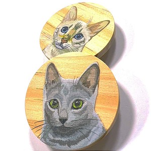 Soporte de Madera Personalizado para Teléfono – Diseño Artesanal de Perro y Gato, Base y Agarre para Smartphone para Escritorio - Product Image 3
