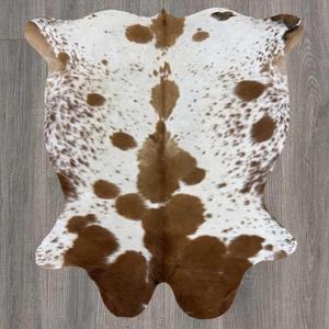 หนังวัวแท้ 100% สีแทน ขนธรรมชาติ สำหรับทำพรมสไตล์ตะวันตก ขนาดสั่งทำได้ วัสดุทำกระเป๋าแฟชั่นวินเทจและกระเป๋าเดินทาง - Product Image 2