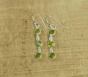 Boucles d'oreilles pendantes en argent sterling avec péridot, faites à la main, 3 pierres, bijoux en pierres précieuses, cadeaux élégants pour femmes - Product Image 2