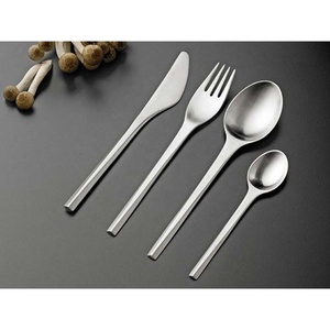 Vaisselle pliante multifonctionnelle Ensemble de couverts de camping en plein air avec longue vaisselle en acier inoxydable Cuillère Couteau Fourchette Ensemble de couverts - Product Image 1