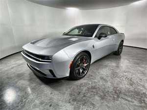 Daytona Scat Pack AWD 2024 Usado en Excelentes Condiciones, Turbo Eléctrico, Automático, Cuero Oscuro, ACC, R19, Volante a la Izquierda - Product Image 2