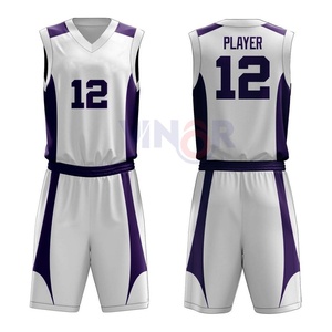 Vente en gros uniforme de basket-ball personnalisé pour hommes dernière mode en polyester à séchage rapide uniforme de basket-ball pour entraînement sportif imprimé avec logo - Product Image 1