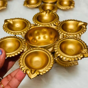 7 pulgadas Metal Diya Urli Indian Wedding Favor Festival Artículo para fiestas de inauguración de la casa Diwali Artículos de regalo Vela Tarro Linternas - Product Image 1