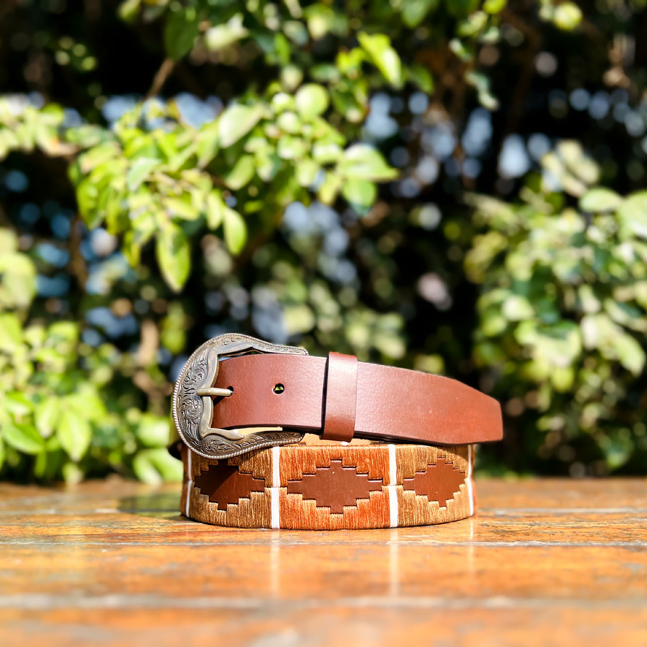 สีน้ำตาล