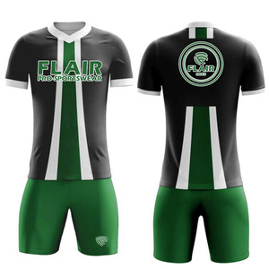La mejor calidad, diseño personalizado, transpirable, comodidad, conjuntos de uniformes de camiseta de fútbol, servicio OEM para jóvenes, jugadores masculinos, corte automatizado - Product Image 3