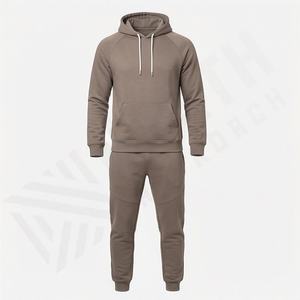 ชุดวอร์มผู้ชายแบบกำหนดเอง ดีไซน์ยอดเยี่ยม คุณภาพพรีเมียม ผลิตจากผ้าฝ้าย 100% เหมาะสำหรับออกกำลังกาย ฟิตเนส และเล่นกีฬา - Product Image 1