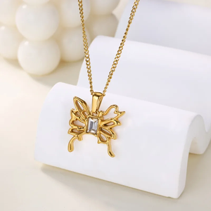 Collar con Colgante de Mariposa Araña, Chapado en Oro de 18K, Acero Inoxidable, Cadena para Clavícula, Joyería para Mujer, Uso Diario, Joyería de Moda - Product Image 3