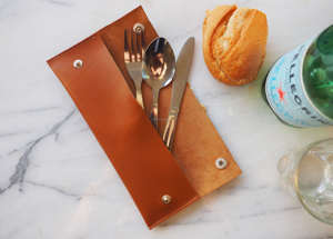 Porta Cubiertos Plegable de Cuero Genuino Ecológico y Duradero para Restaurante, Organizador de Cubiertos Hecho a Mano LCH-0048 - Product Image 4