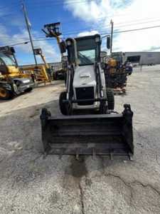 Minicargadora retroexcavadora HIDROMEK HMK62SS usada, de buena calidad, económica y de marca reconocida, en venta. - Product Image 3