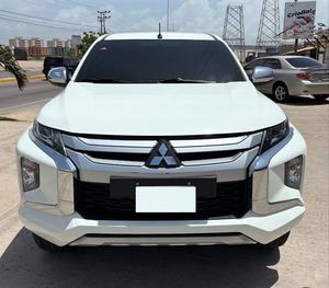 มือสอง LHD/RHD 2023 MITSU_BISHIS L200 4x4 - Product Image 4