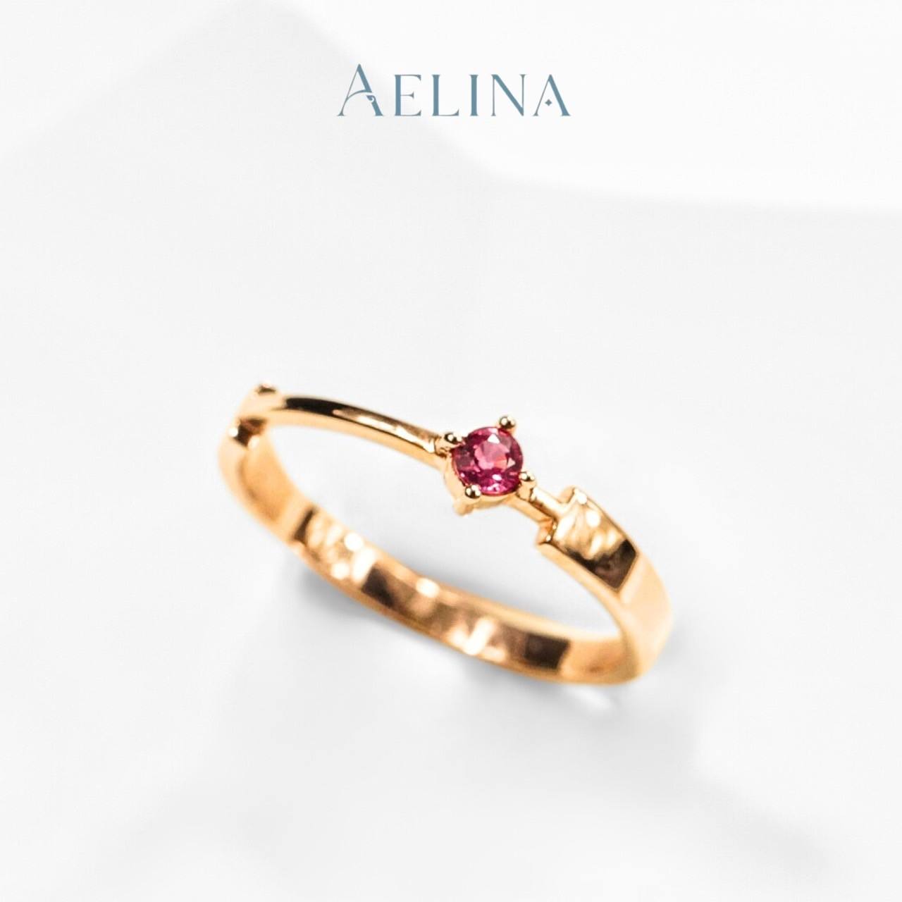 แซฟไฟร์สีชมพูแดง