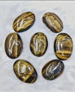 Piedra de Palma de Cristal Curativo de Ojo de Tigre, para el Coraje, la Confianza, Atraer Oportunidades Positivas, la Suerte, la Abundancia, el Equilibrio Energético - Product Image 4