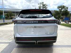 Chery Jetour Shanhai L7 2024, SUV Híbrido Enchufable 1.5T, 7 Plazas, Turbo, Interior Oscuro, Asientos de Cuero, Volante a la Izquierda, Gran Autonomía - Product Image 4