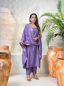 Colección al por mayor de fondo Gadwal Kurti listo para usar con catálogo completo Dupatta disponible a precio mayorista - Product Image 3