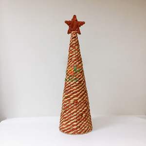 Árbol de Navidad Ecológico de Jacinto de Agua/ Árbol de Navidad de Pino Tejido a Mano Colorido/ Decoración Navideña para el Hogar Hecha en Vietnam - Product Image 2