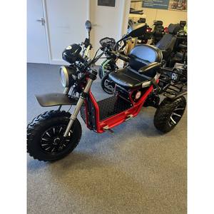 Scooter Todoterreno Ex-Demo Scooterpac Invader AWD de 4-8 mph para Personas con Discapacidad - Product Image 1