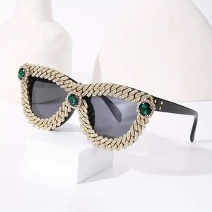 Lunettes de soleil unisexes légères en moissanite, style hip-hop, monture sans bordure personnalisée avec clous, protection UV400, fabrication à Shenzhen - Product Image 5