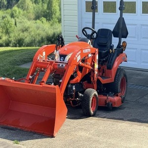 Tractor Subcompacto Kubota BX2680 2024 Resistente, 25 HP, Motor de 3 Cilindros D1005 Disponible - Product Image 5