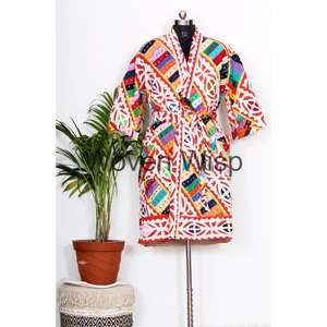 เสื้อหนาวของผู้หญิงที่มีการออกแบบไหล่หล่นสบายและทันสมัยสำหรับผู้ชายและผู้หญิง - Product Image 1