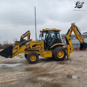 Chargeuse-pelleteuse Caterpillar 420F d'occasion, 11 tonnes, godet de 1,2 m³, marque japonaise d'origine, chargeuse sur pneus moyenne, faible nombre d'heures, certifiée CE - Product Image 4