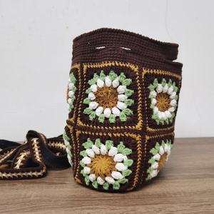 Sac à bandoulière en crochet fait main avec motif floral et fermeture éclair, nouvelle collection 2025, vente en gros usine - Product Image 2
