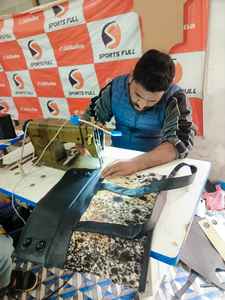 Bolso de Mano de Piel de Vaca Auténtica Hecho a Mano, Diadema de Piel, Accesorio Multifuncional Personalizable de Diseñador para Mujer, Duradero y de Alta Calidad - Product Image 3