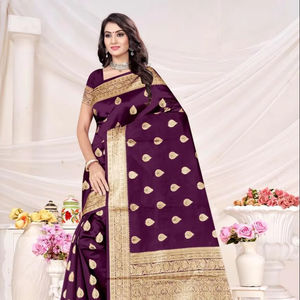 La dernière collection de saris à la mode de Gargie Ronisha vêtements indiens et pakistanais en gros - Product Image 2