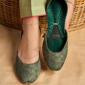 Khussa para Mujer, Color Personalizado, Sostenible, Tendencia de Moda, Estampado, Antideslizante, Ligero, Hecho a Mano, de Alta Calidad - Product Image 2