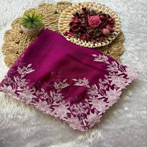 ส่าหรีผ้าไหม tebby แบบนิ่มงานถักหลายเส้นอย่างประณีตและเสื้อลูกไม้หอยเชลล์พร้อมขอบแขนเสื้อ - Product Image 5