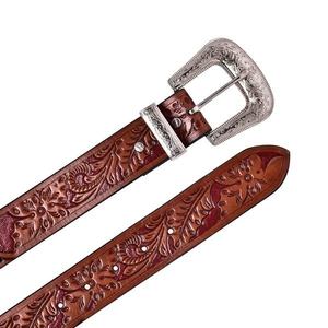 Cinturón de Cuero Vintage para Hombre, Tallado a Mano, de Dos Tonos, con Detalles Hechos a Mano y Hebilla de Acero - Product Image 2
