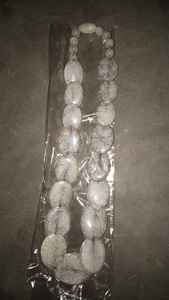 Collar de cuentas de epoxi de todos los colores de moda para mujer, último diseño del fabricante indio con colgante de cuentas de resina para bodas - Product Image 3