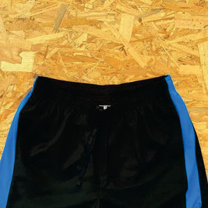 Shorts Deportivos de Malla Retro 100% Poliéster al por Mayor, 6 Pulgadas, para Gimnasio, Personalizados con Sublimación y Bordado, Shorts de Baloncesto para Hombre - Product Image 1