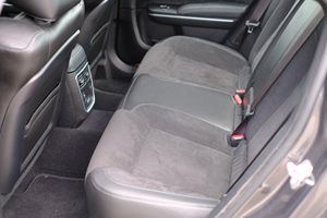 Dodge Charger R/T Plus 2022 usado en excelentes condiciones, motor Hemi V8 de 5.7 litros - Product Image 1