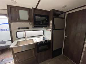 Coleman Light 1805RB d'occasion de 2021 prêt à la vente - Product Image 6