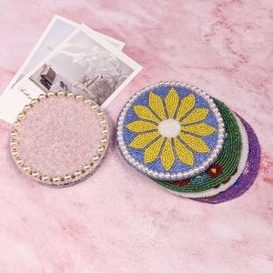 Sous-verres perlés faits à la main-Sous-verres Boho Drink avec support en polyester (4x4 pouces) - Product Image 1