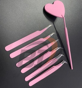 Pince à épiler d'extension de cils en acier inoxydable rose pour bébé durable avec pointe pointue miroir en forme de cœur pour une utilisation en beauté - Product Image 3