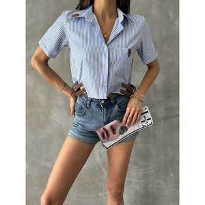 Blusas y Camisas a Rayas para Mujer Topshow al por Mayor con Detalle de Cinturón Azul - Product Image 2