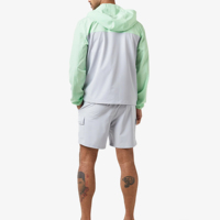 Completo Estivo da Uomo: Giacca a Vento Lavorata a Maglia con Blocchi di Colore e Pantaloncini, Leggero in Poliestere e Cotone, Traspirante, Casual, con Cappuccio