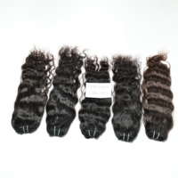 Extensions de cheveux humains indiens noirs naturels, brins bruts d'un seul donneur, ondulés profonds, non traités, prix bas avec style de vague naturelle