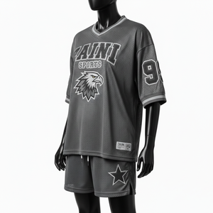 Conjunto Deportivo Corto de Malla de Poliéster Suave de 180 GSM para Mujer, Color Gris Oscuro, con Logotipo Personalizado Serigrafiado - Product Image 4