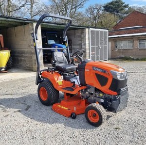 Cortadora de césped Kubota GR2100 4WD al por mayor con accesorio frontal. - Product Image 4